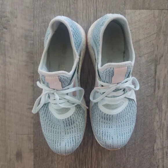 Adidas Light Blue and Pink/Peach Pureboost x Sneakers. - Picture 3 of 8